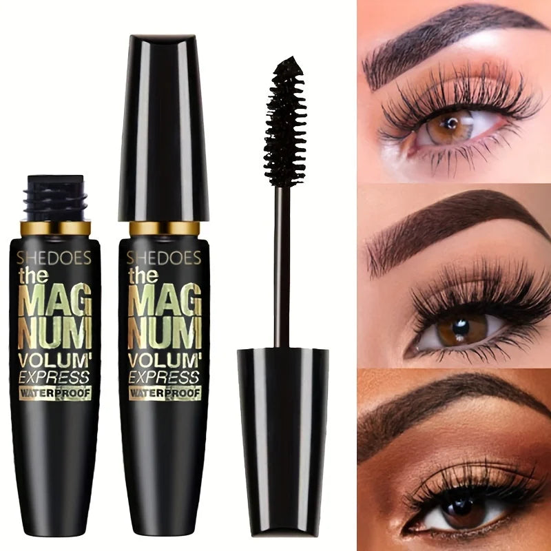 Rímel 4D Preto: Rímel líquido com fibras para dar volume, alongar, curvar e à prova de água